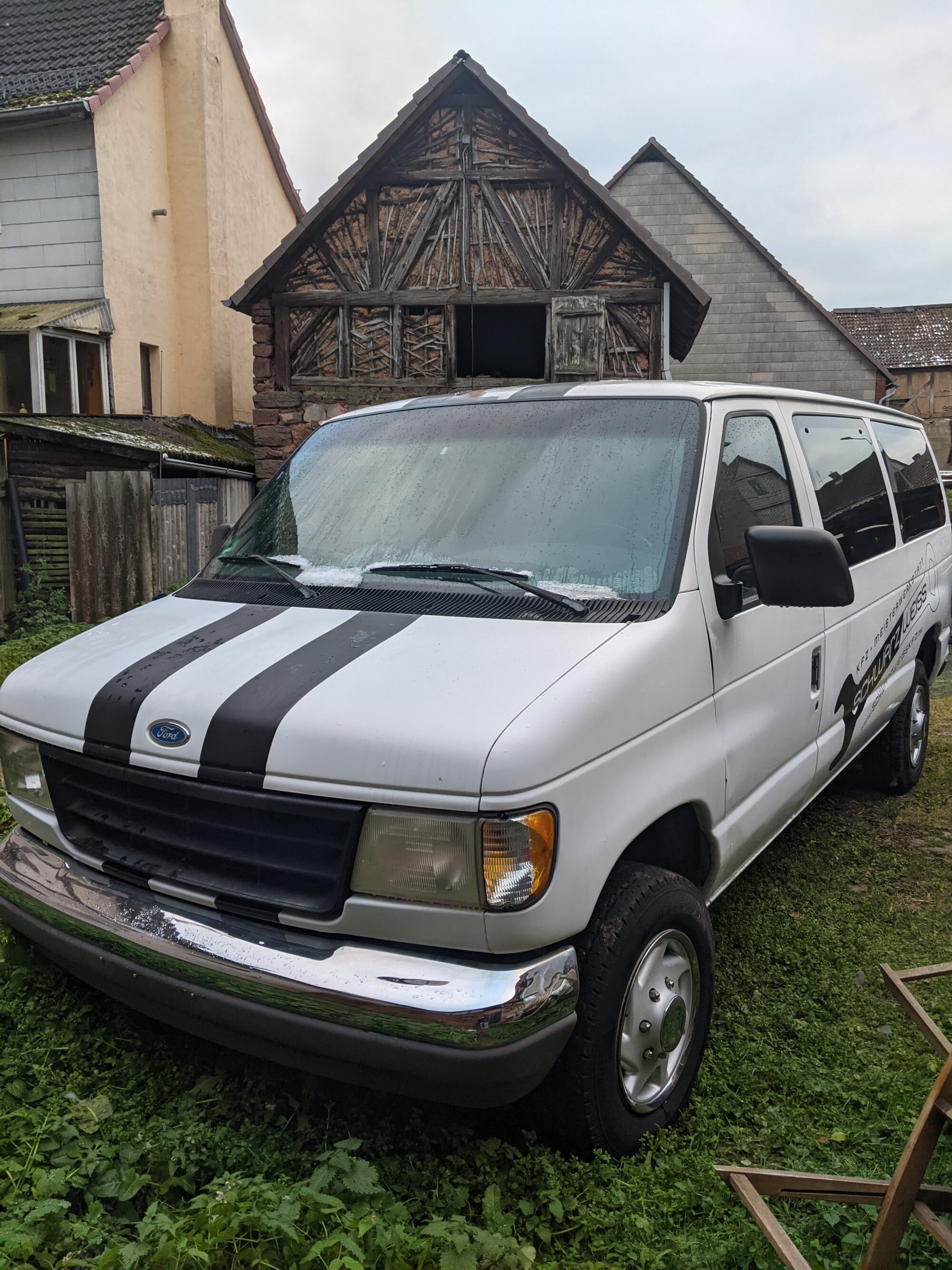 Ford Econoline E350 5,8L V8 kein 4X4