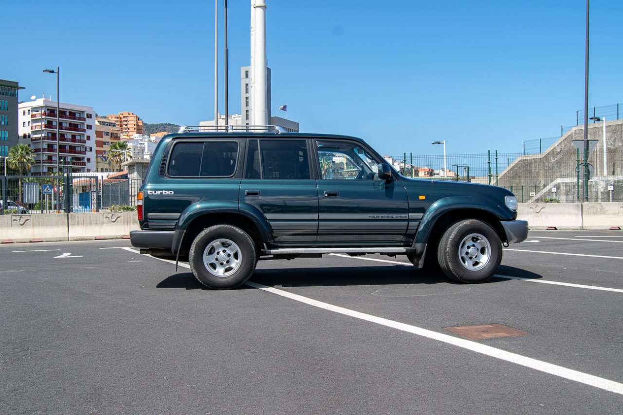 Toyota Land Cruiser HDJ 80