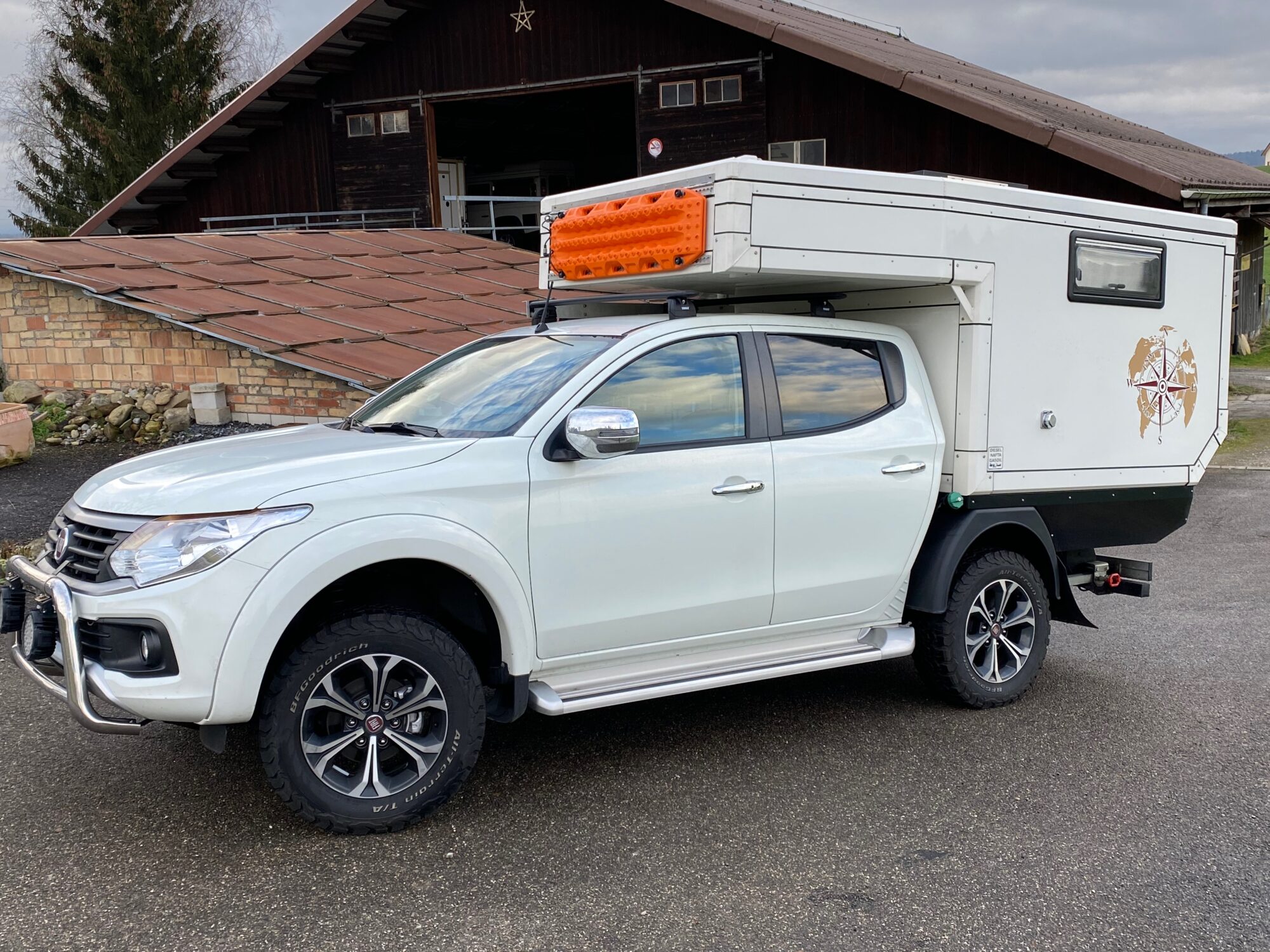 Globe Camper Fiat Fullback/Mitsubishi L200