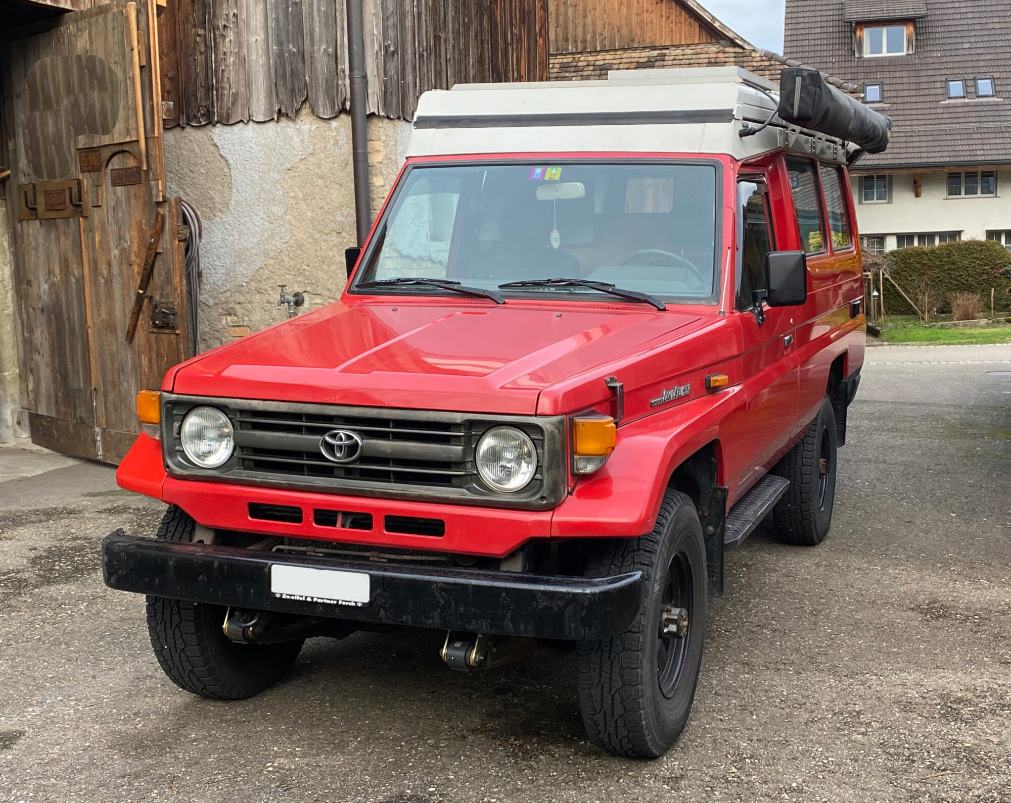 Toyota Land Cruiser HZJ75 FRISCH AB MFK