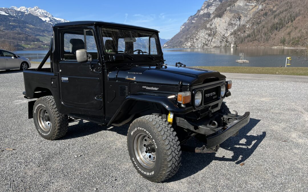 Toyota Landcruiser BJ 42, Spezial