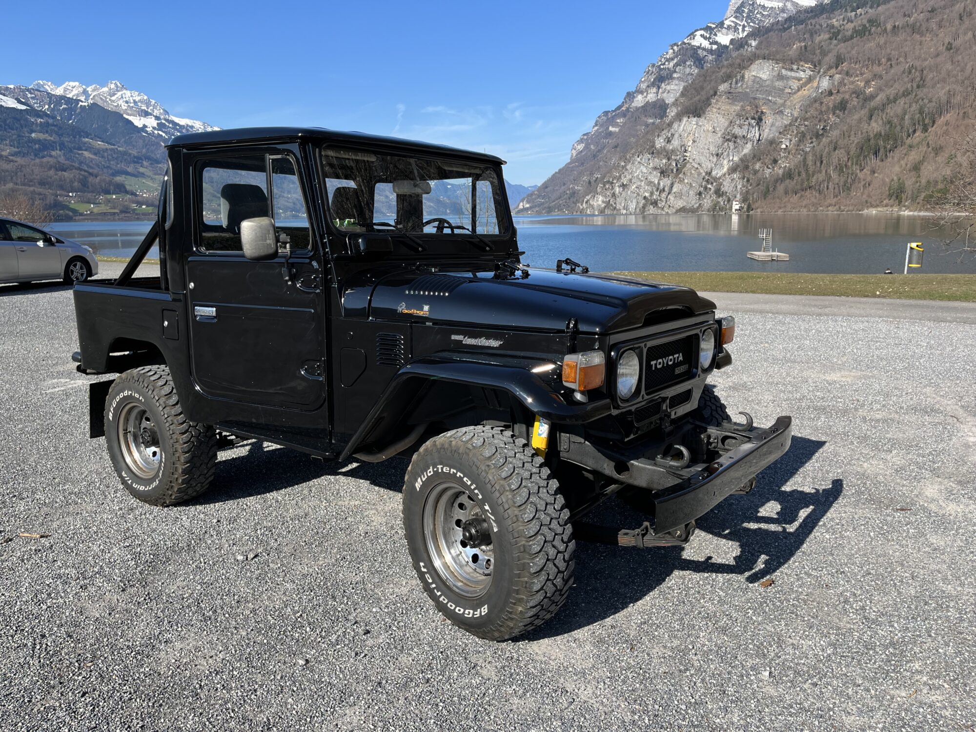 Toyota Landcruiser BJ 42, Spezial