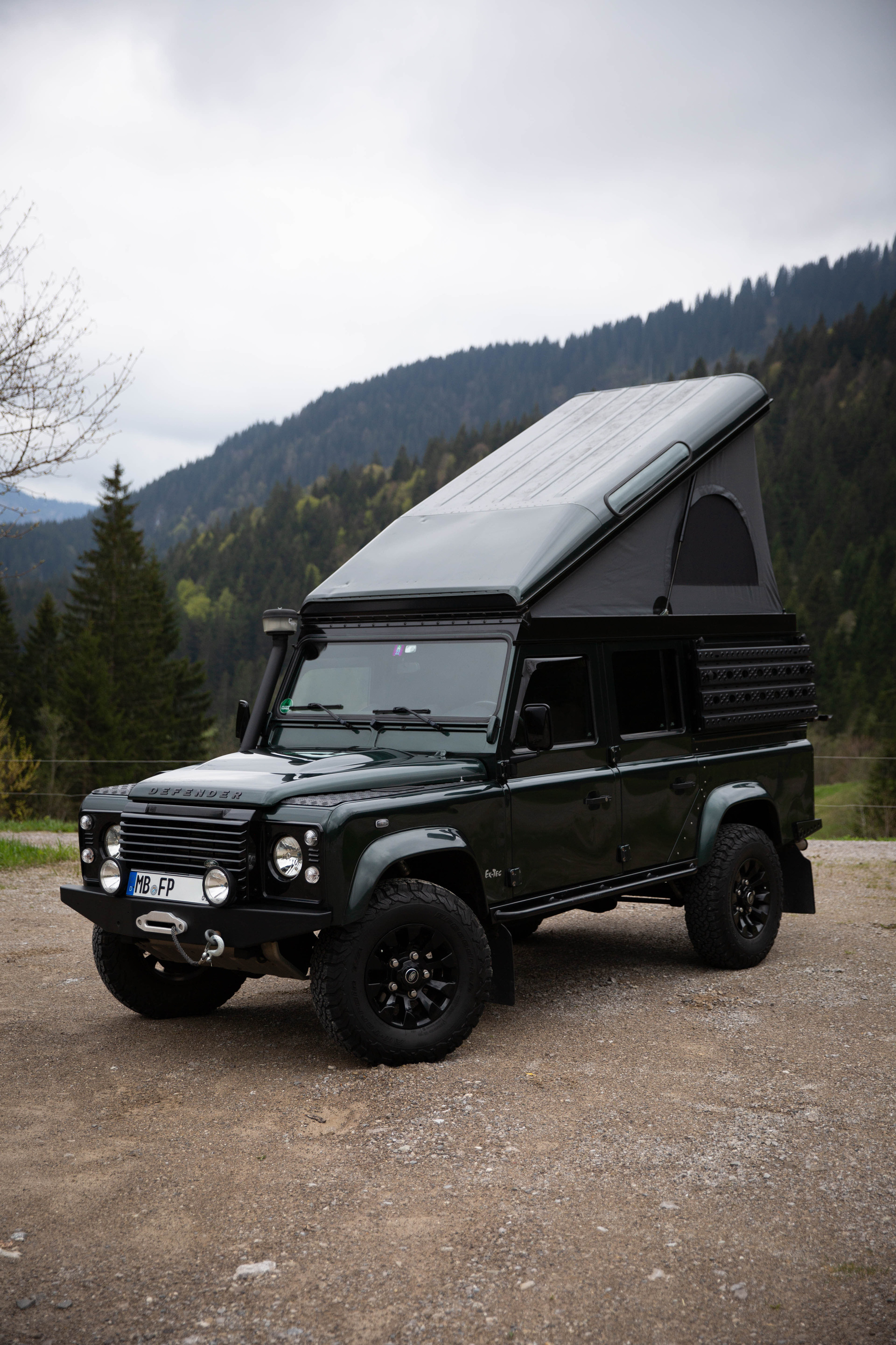 Land Rover Defender 110 TD4 Expeditionsmobil Hubdach