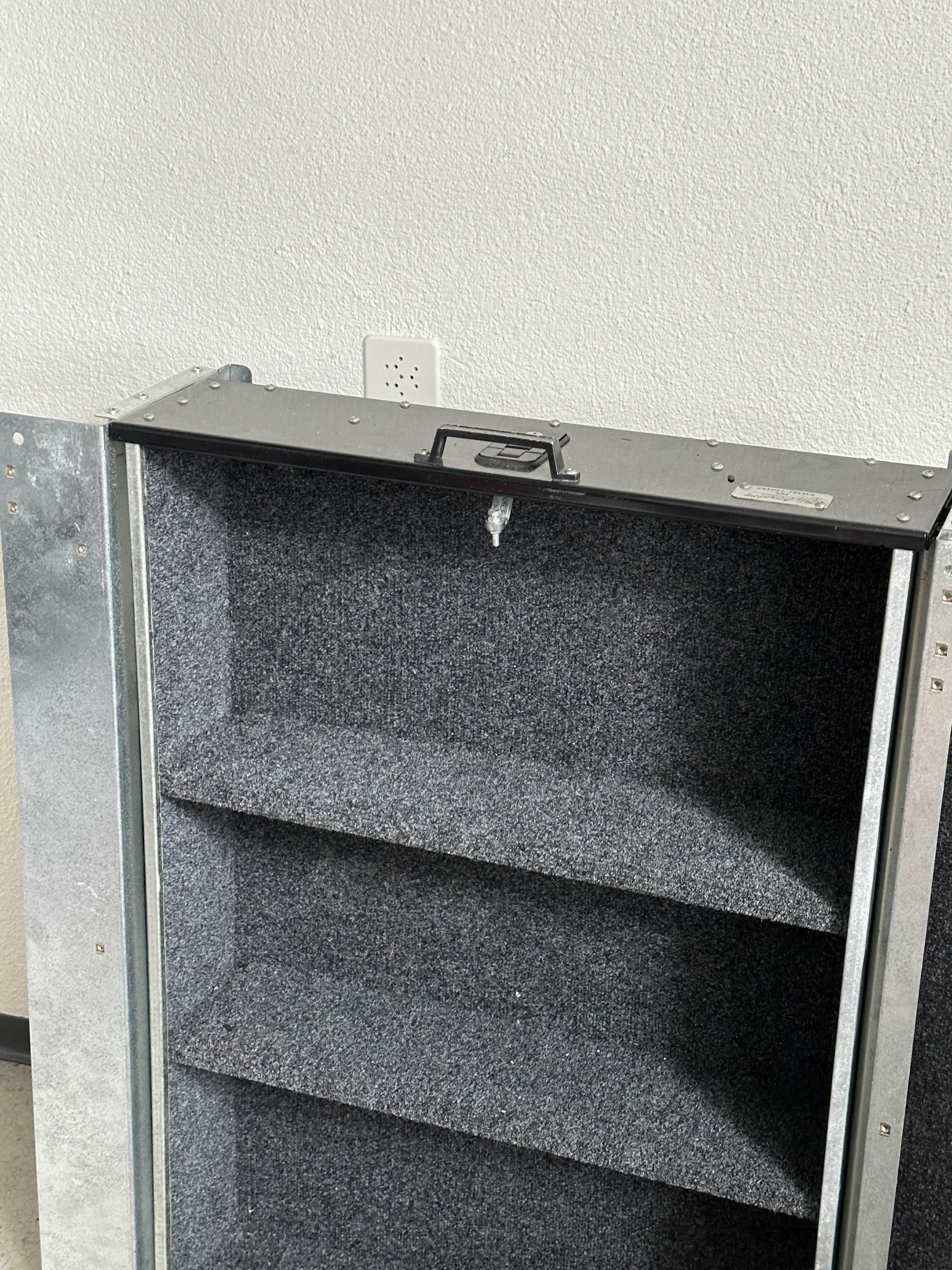Schwerlastschublade BIG COUNTRY mit Seitenfächern Radkastenaufbau