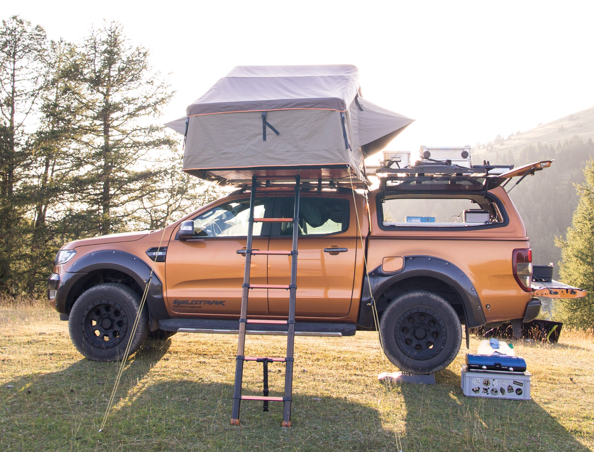 FORD Ranger Wildtrak 3.2 TDCi 4×4 A Off-Road Camper