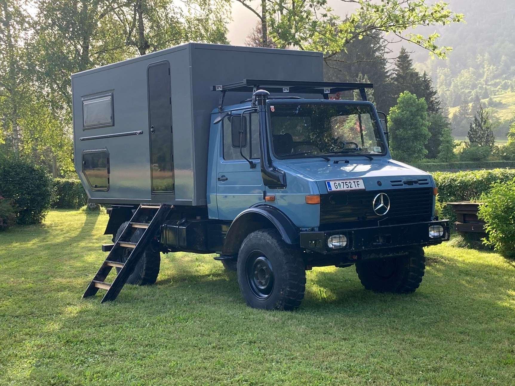 Mercedes-Benz Unimog 1300L (ex Militär) Expeditionsfahrzeug