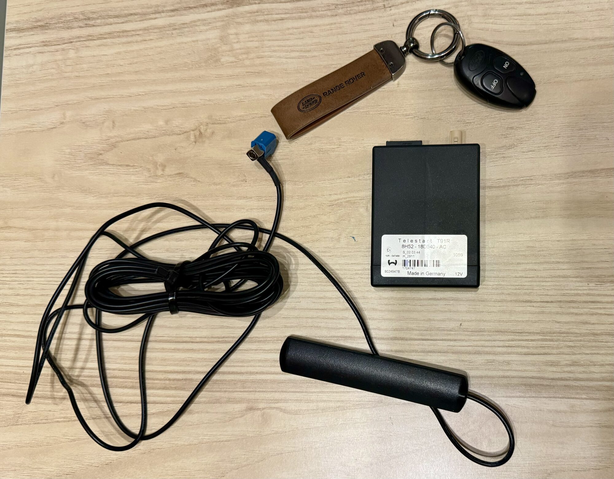 Kit Standheizung Fernbedienung – Empfänger, Sender und Antenne Heizung Landrover Discovery 4, RRS