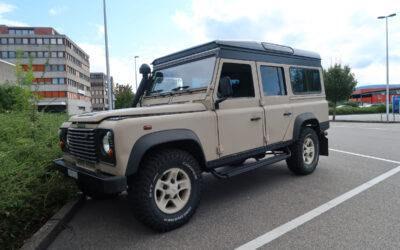 Land Rover Defender 110 SW, Land Rover Experience Libyan Sand Edition, Baujahr 2005
