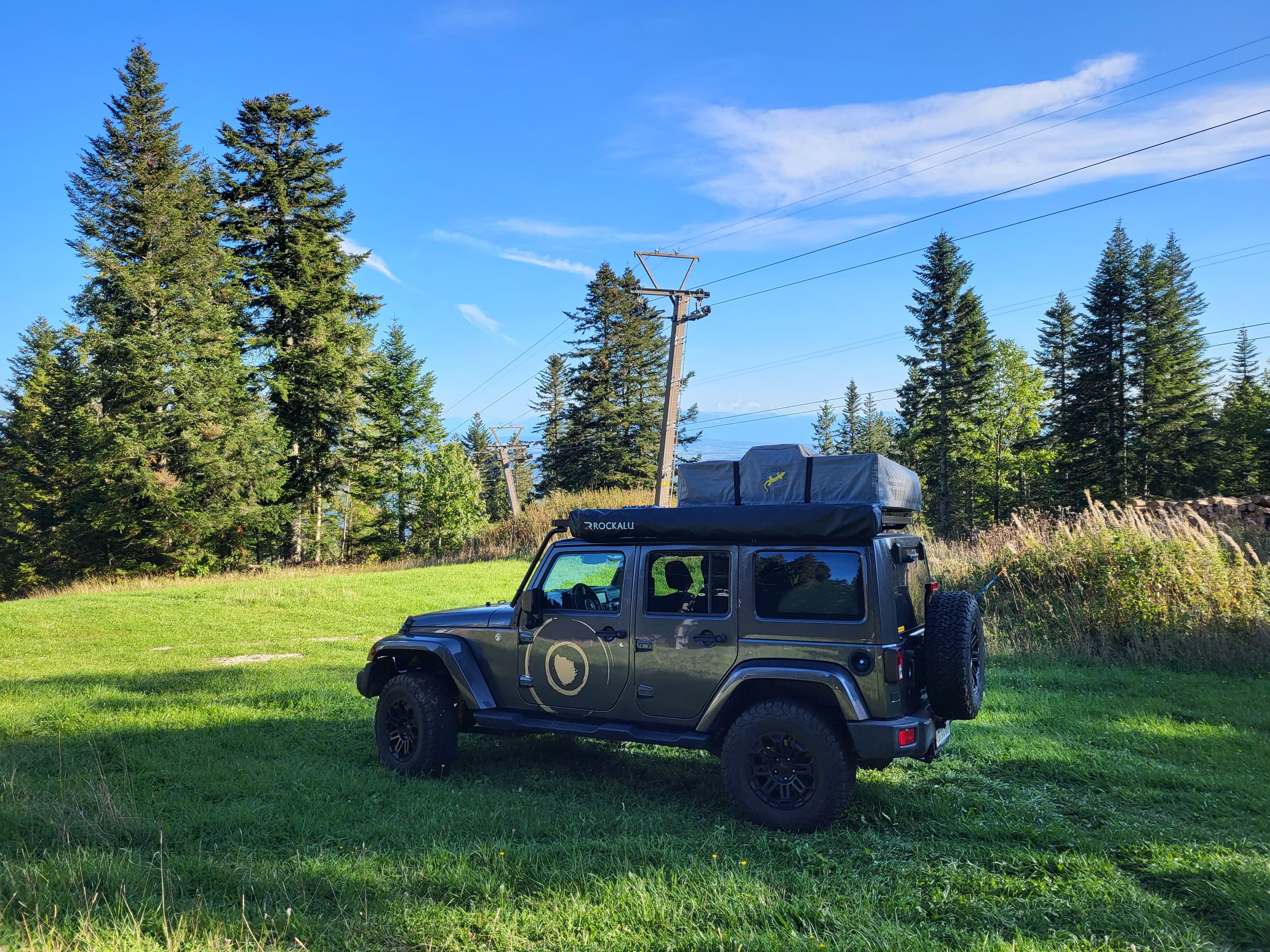 Jeep Wrangler JKU mit OME Fahrwerk und Campingausbau