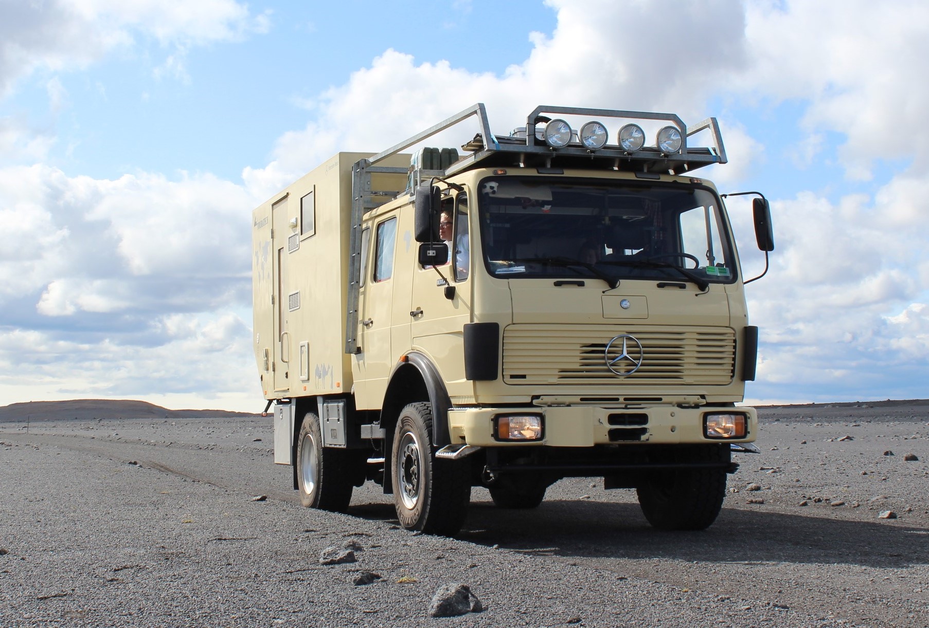 Mercedes Benz 1017A DoKa Familien Expeditionsmobil