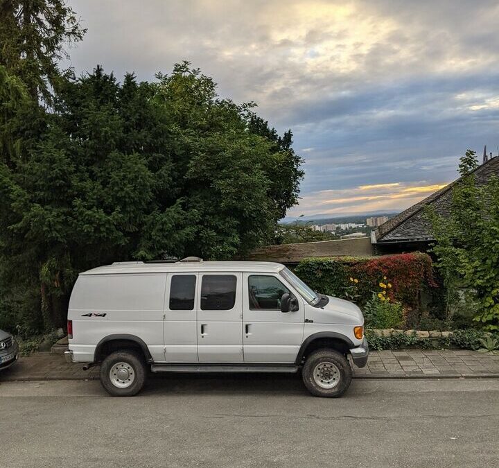 Ford Econoline E350 Quigley 4×4 – seltene Basis für Expedition