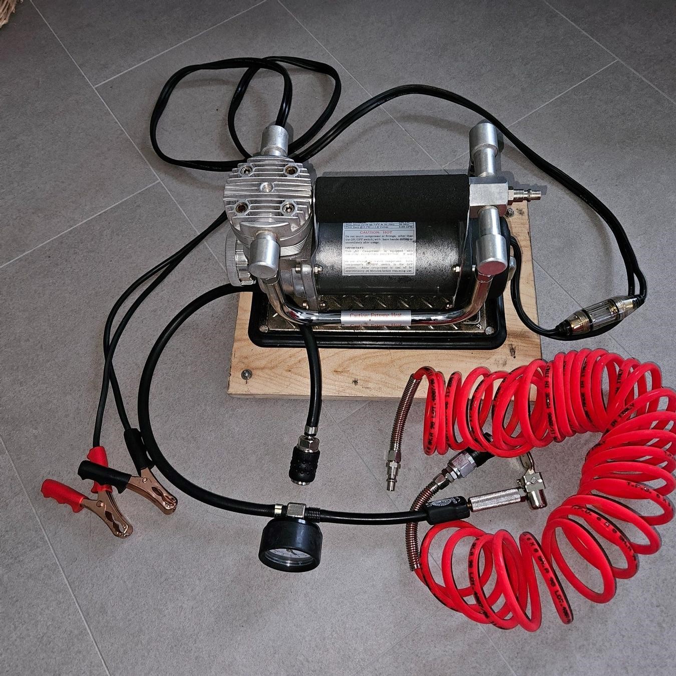 Kompressor, Leistungsstarker tragbarer Kompressor VIAIR 440P
