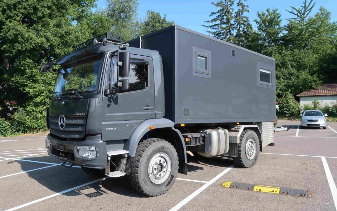 Expeditionsmobil auf Basis Mercedes Atego