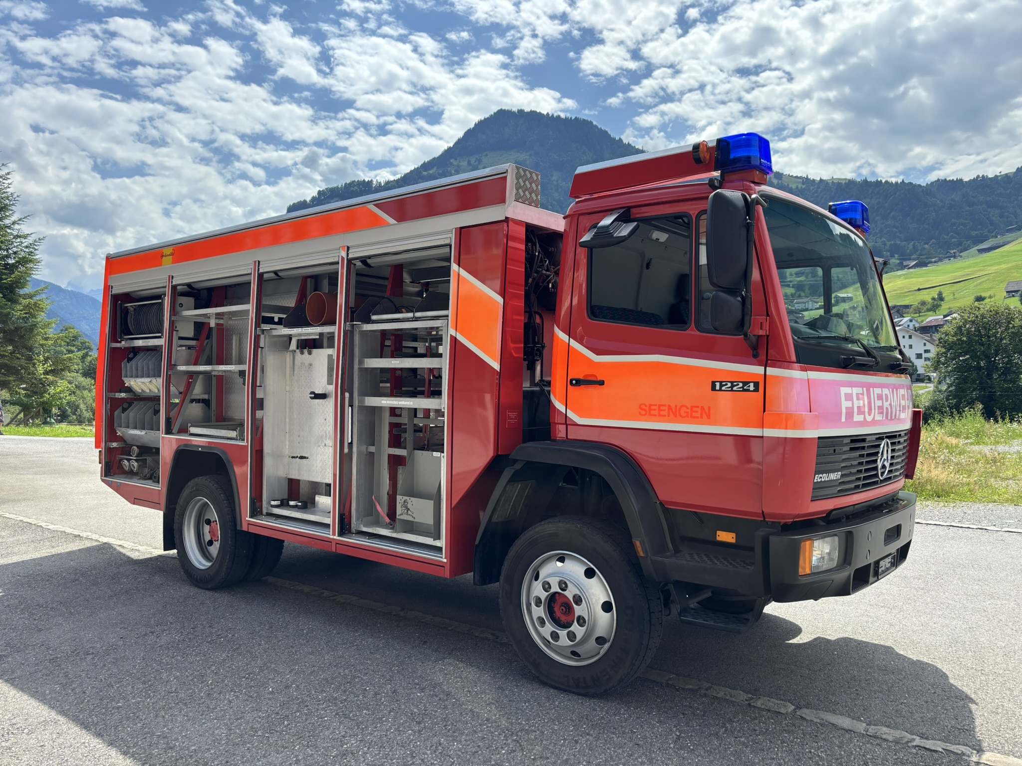Mercedes-Benz 1224A (LN2) 4×4