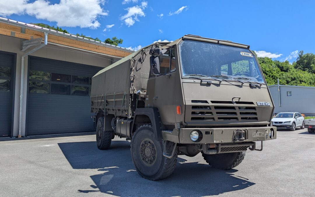 STEYR 1291.320 4×4 mit WSK & Seilspill