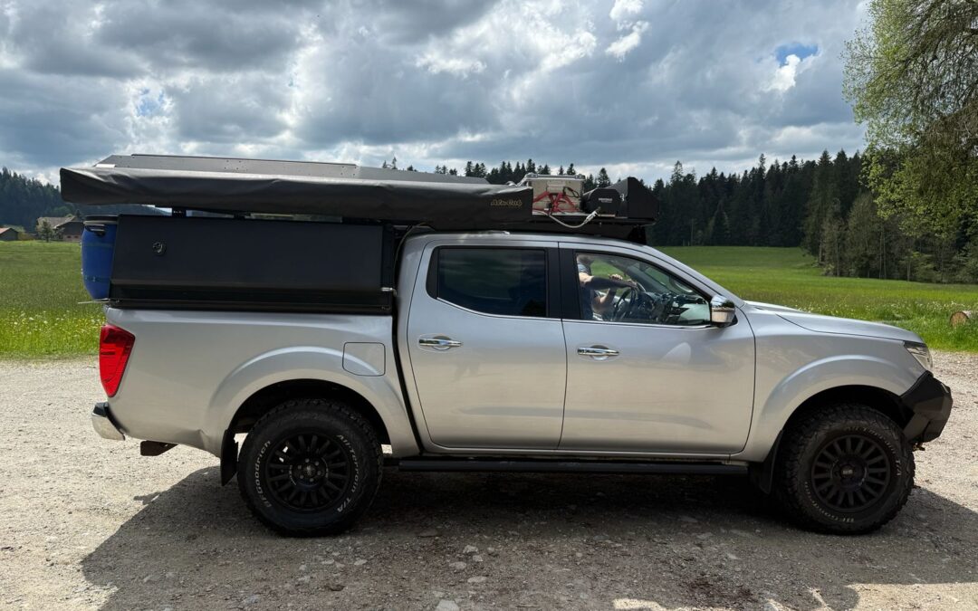 Nissan Navara – komplett ausgebaut mit Alucap Dachzelt