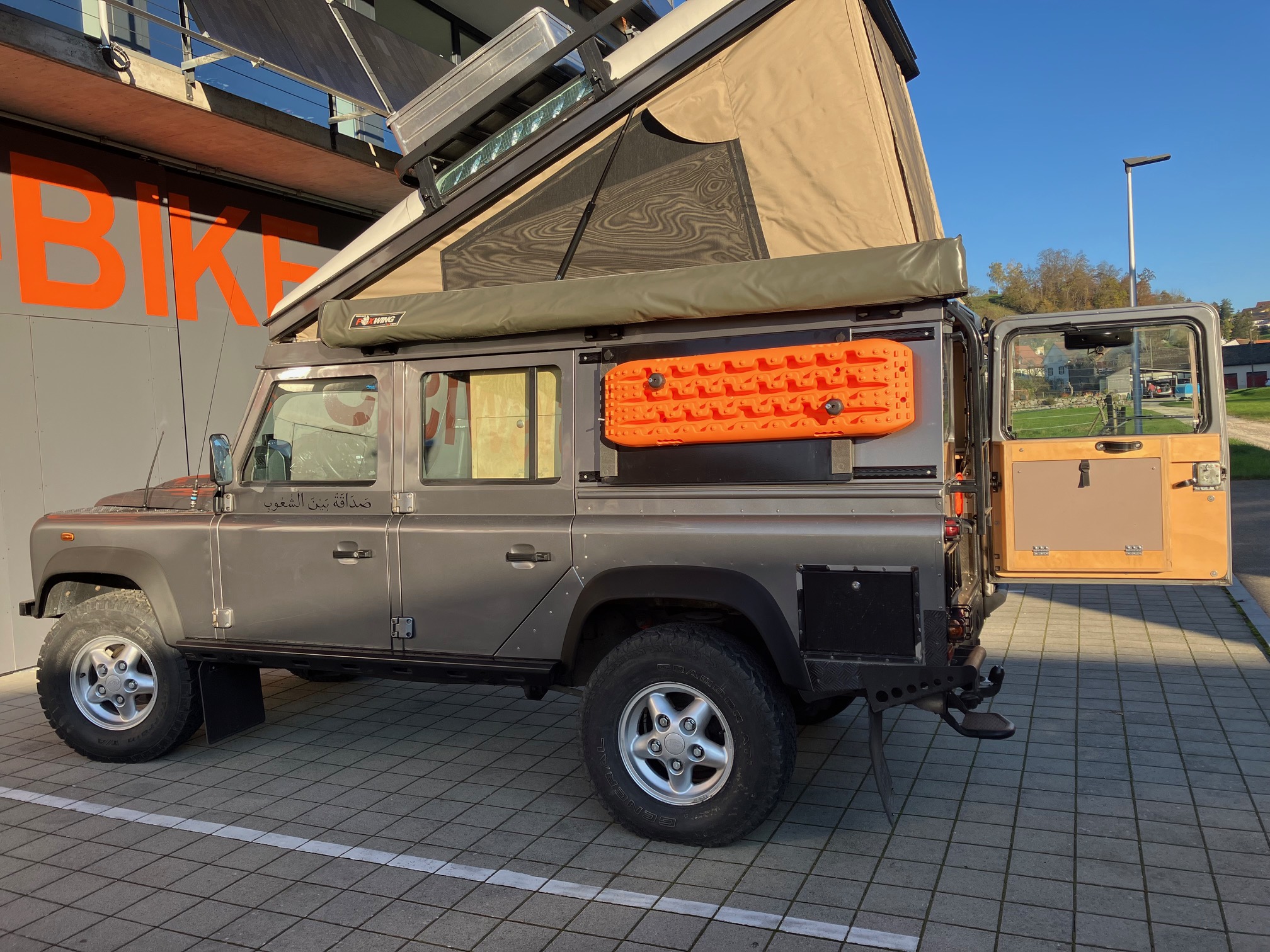 Landrover Defender 110 TD4 Puma voll umgebaut/ ausgestattet